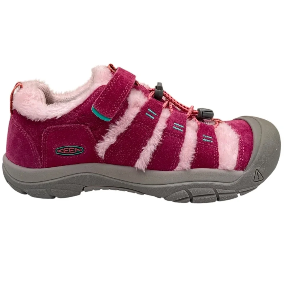 KEEN Newport Youth Girls Faux Fur Leather Outdoor Shoe Size 6 Fruit Dove Fuchsia